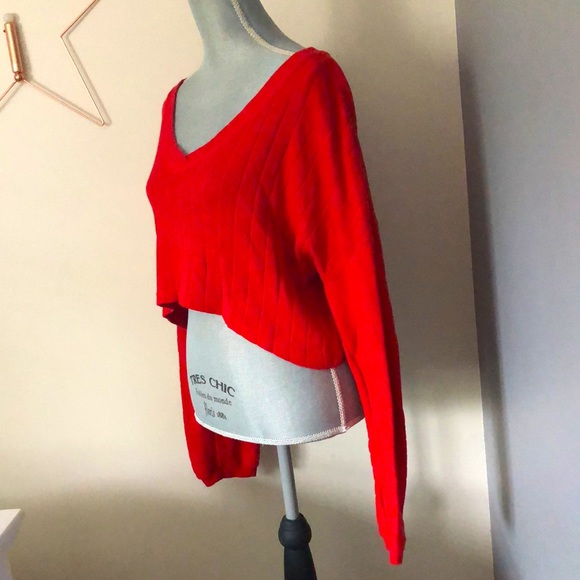 Forever 21 Cropped Sweater - Picture 5 of 5
